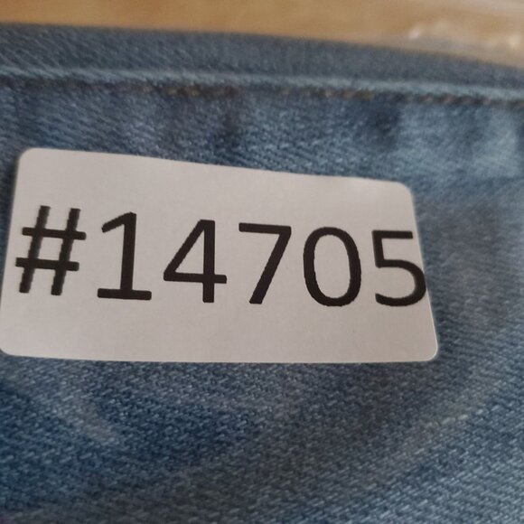 Chicos Jeans Women’s Size 2 US 12 Blue Wide Leg Crop Button Fly Frayed Hem - Picture 13 of 13